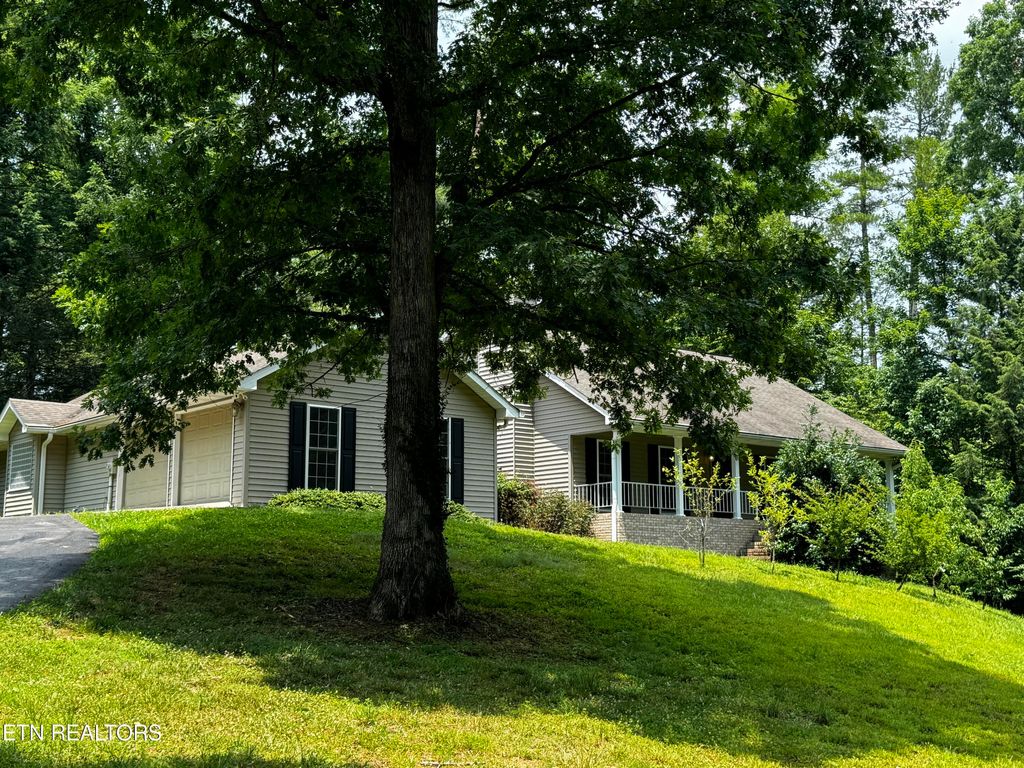 Photo of 244 Hesses Creek Rd, Walland, TN 37886 (MLS # 1266494)