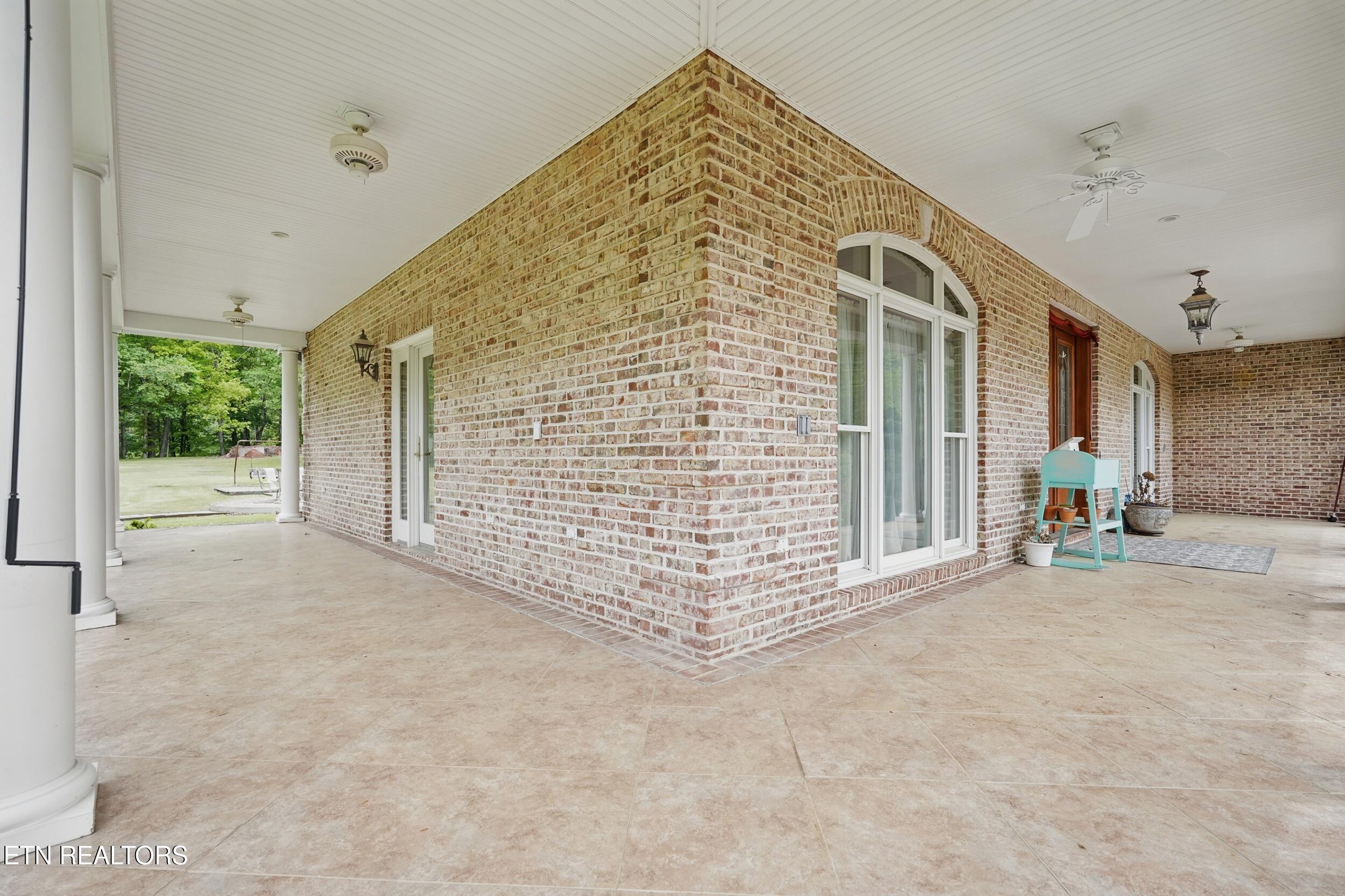 6005 Powell Valley Rd