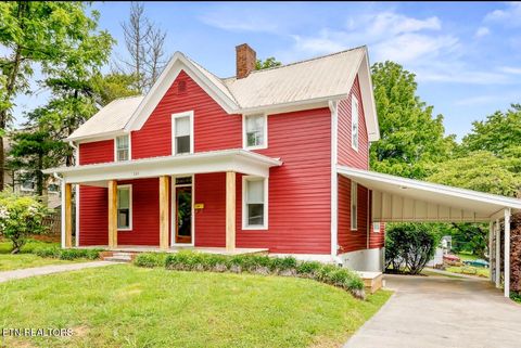 Photo of 303 Blount St, Athens, TN 37303 (MLS # 1330385)