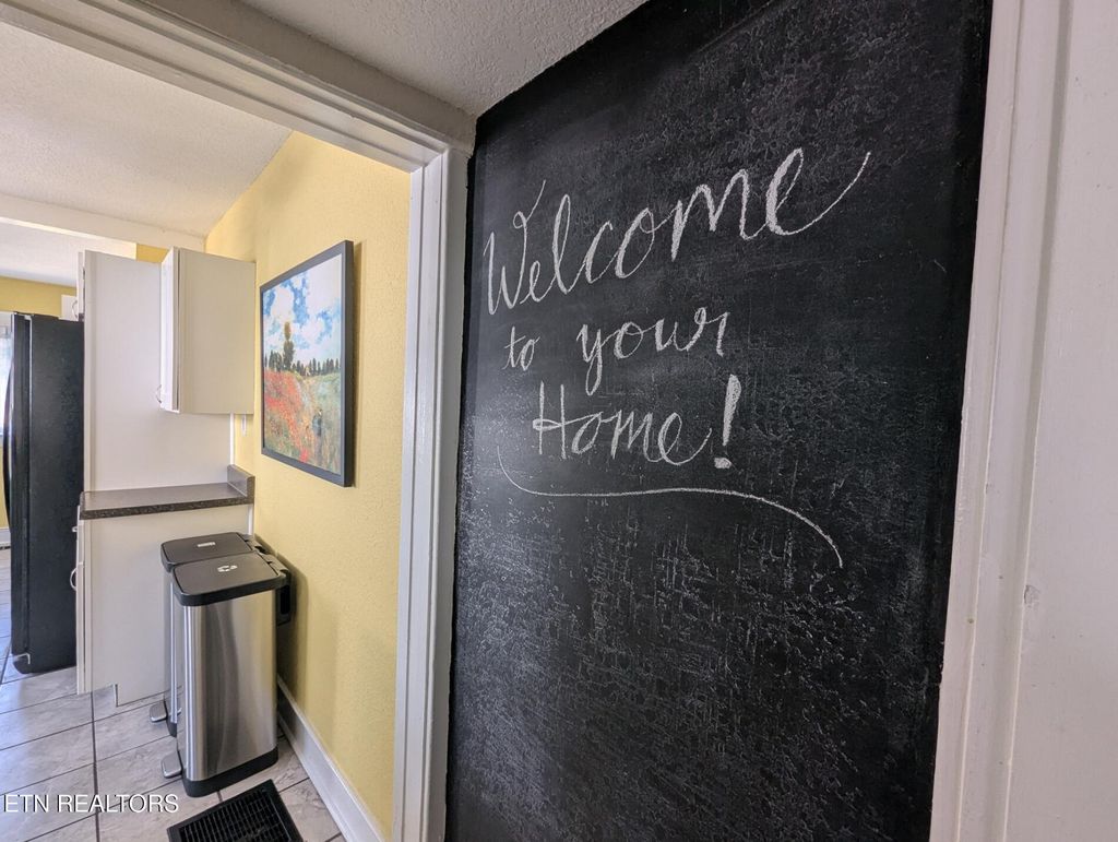 Photo of 1334 Remsen St, Alcoa, TN 37701 (MLS # 1297419)