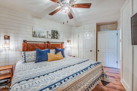 Tiny photo for 306 Baskins Creek Rd #3A, Gatlinburg, TN 37738 (MLS # 1333270)