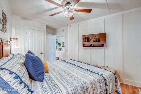 Tiny photo for 306 Baskins Creek Rd #3A, Gatlinburg, TN 37738 (MLS # 1333270)