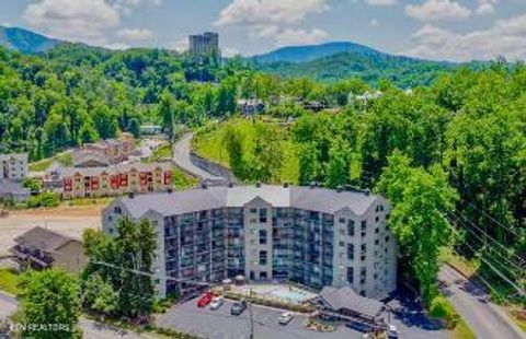 Tiny photo for 306 Baskins Creek Rd #3A, Gatlinburg, TN 37738 (MLS # 1333270)