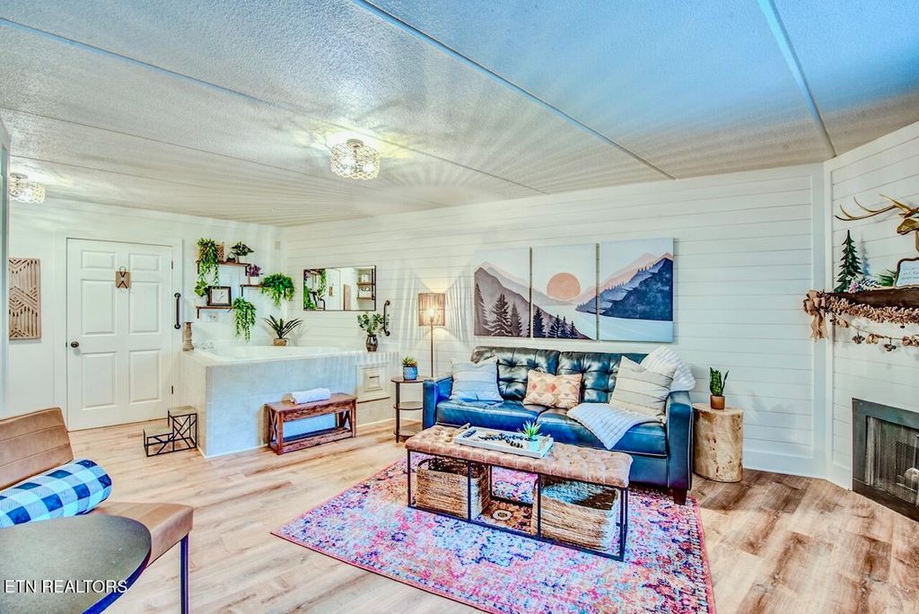 Photo of 306 Baskins Creek Rd #3A, Gatlinburg, TN 37738 (MLS # 1333270)