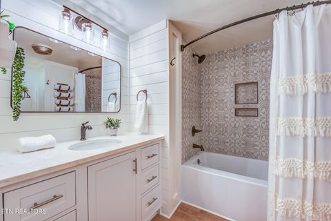 Tiny photo for 306 Baskins Creek Rd #3A, Gatlinburg, TN 37738 (MLS # 1333270)