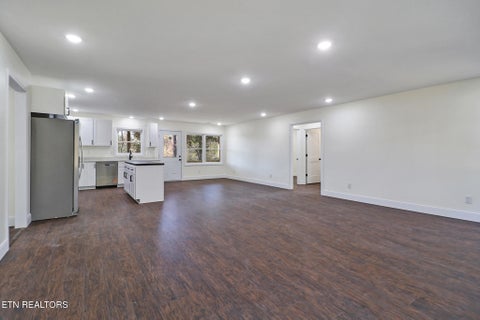 Tiny photo for 128 Greystone Way, Jamestown, TN 38556 (MLS # 1360184)