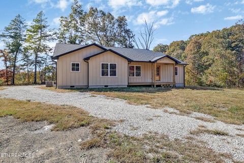Tiny photo for 128 Greystone Way, Jamestown, TN 38556 (MLS # 1360184)
