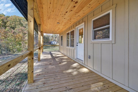 Tiny photo for 128 Greystone Way, Jamestown, TN 38556 (MLS # 1360184)