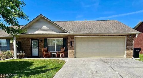 Photo of 6729 Casa Bella Drive, Knoxville, TN 37918 (MLS # 1340275)