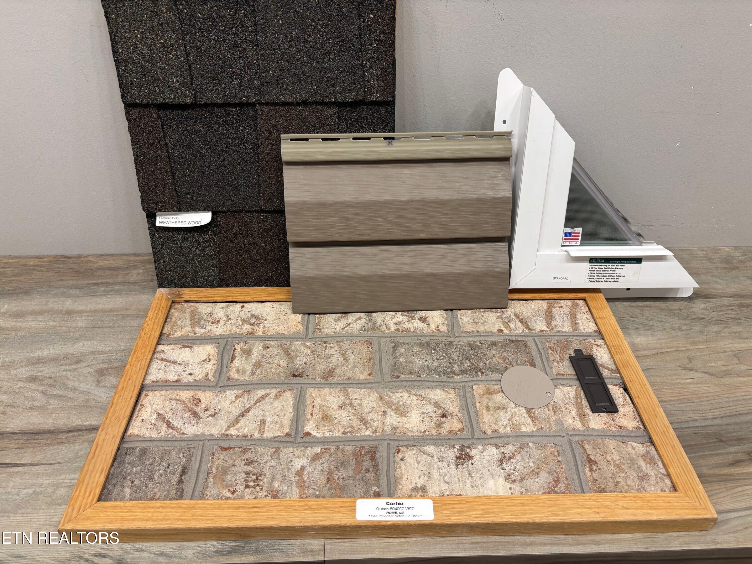 1733 Hickory Meadows