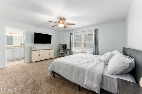 Tiny photo for 950 Dunkirk Drive, Maryville, TN 37801 (MLS # 1355968)