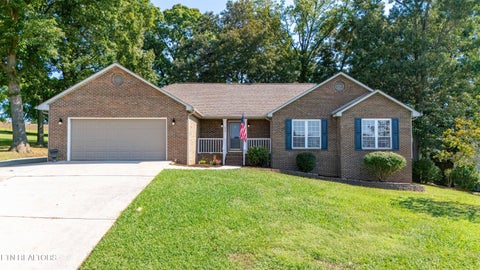 Photo of 950 Dunkirk Drive, Maryville, TN 37801 (MLS # 1355968)