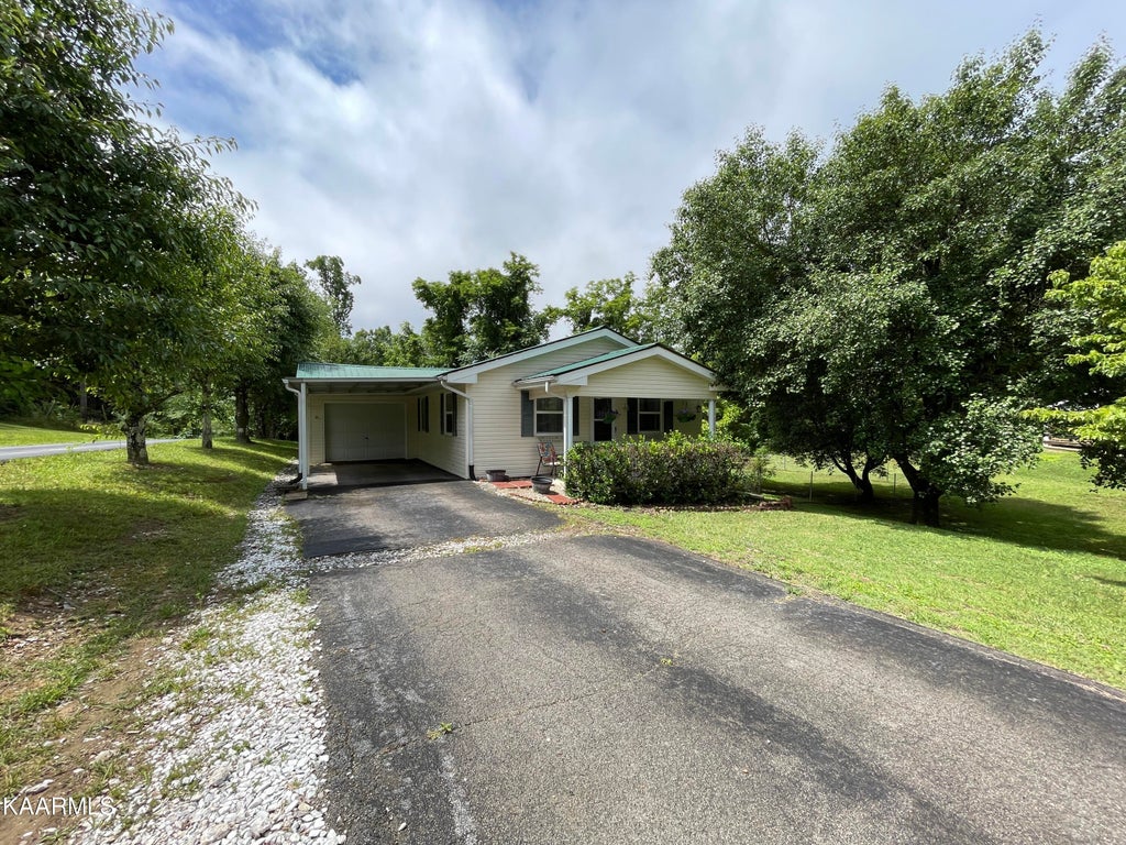 Photo of 615 Knepp Circle, Jamestown, TN 38556 (MLS # 1230769)