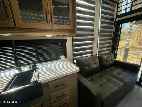 Tiny photo for 307 County Road 890, Etowah, TN 37331 (MLS # 1325717)