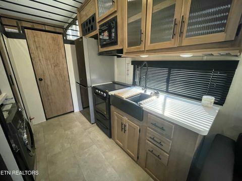 Tiny photo for 307 County Road 890, Etowah, TN 37331 (MLS # 1325717)