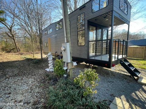 Tiny photo for 307 County Road 890, Etowah, TN 37331 (MLS # 1325717)