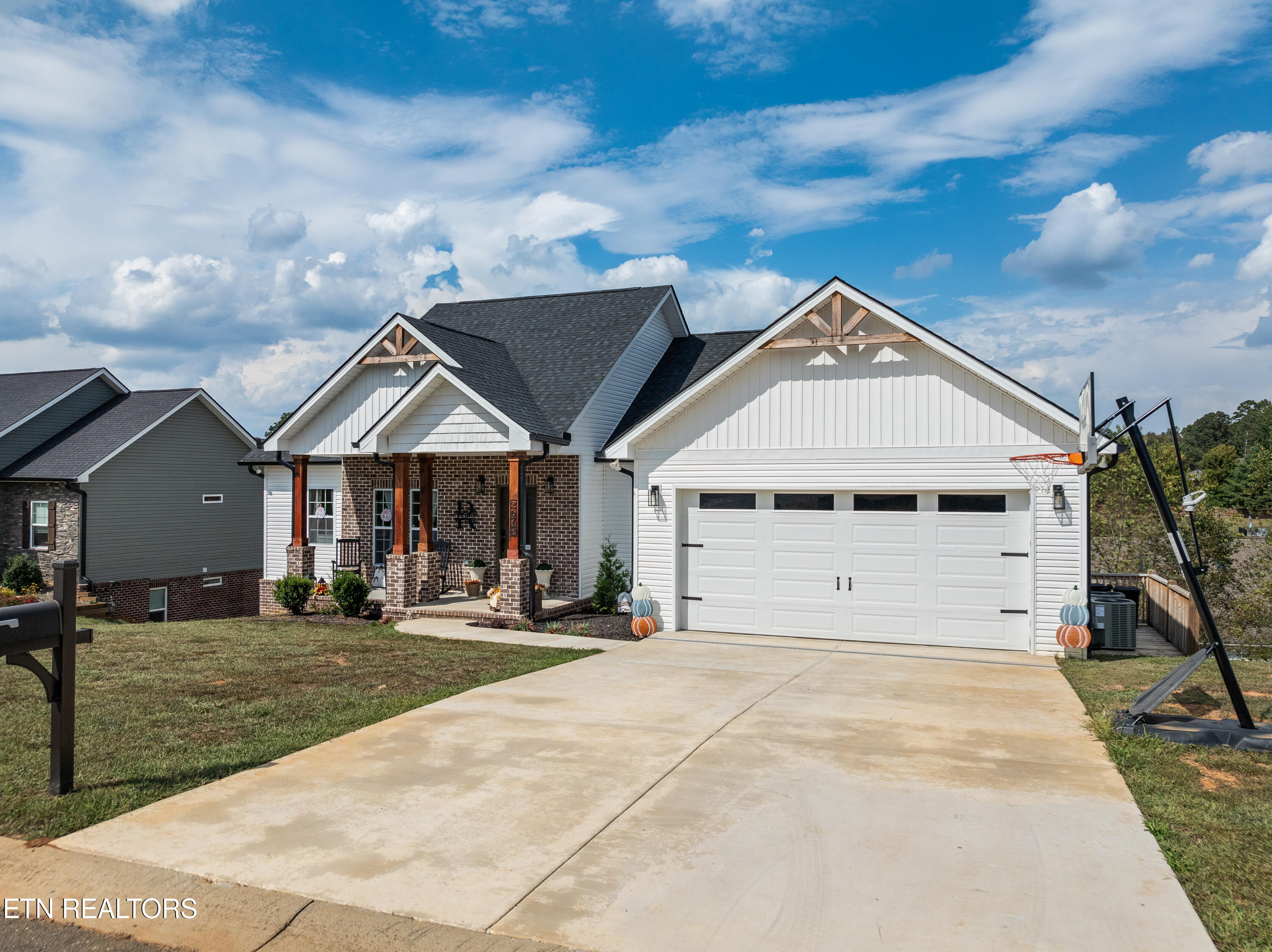 2675 Vista Meadows Lane
