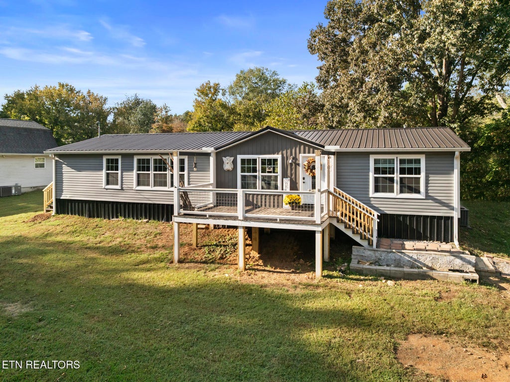 Photo of 247 Willow Drive, Kingston, TN 37763 (MLS # 1357918)