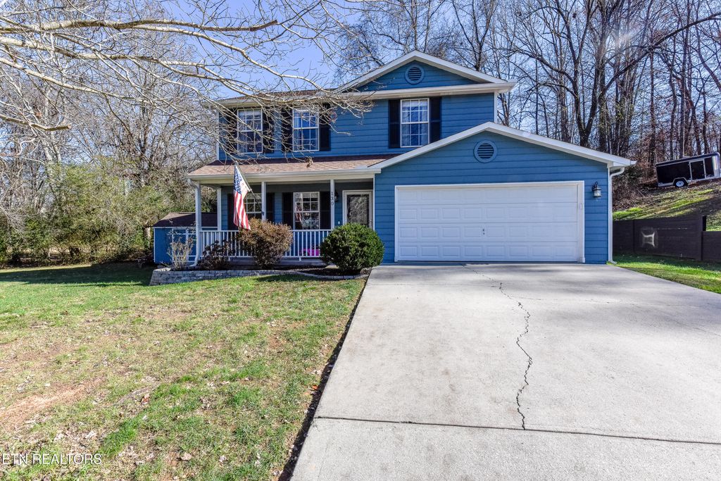 Photo of 130 Hardwick Lane, Lenoir City, TN 37771 (MLS # 1323118)