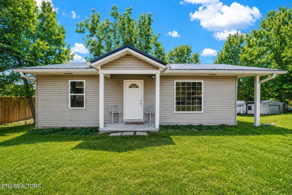 Photo of 307 N Niota Rd, Englewood, TN 37329 (MLS # 1343717)
