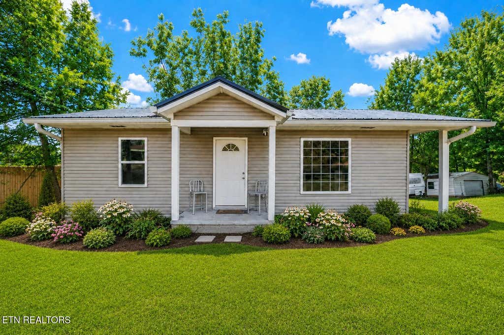 Photo of 307 N Niota Rd, Englewood, TN 37329 (MLS # 1343717)