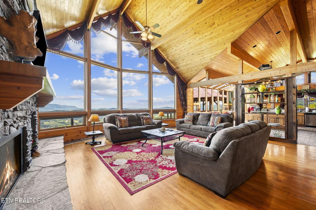 Photo of 4195 High Ridge Way, Sevierville, TN 37862 (MLS # 1315480)