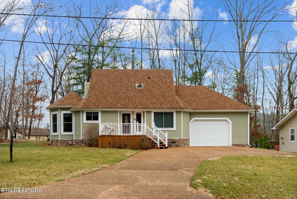 Photo of 159 Glenwood Drive, Fairfield Glade, TN 38558 (MLS # 1328064)