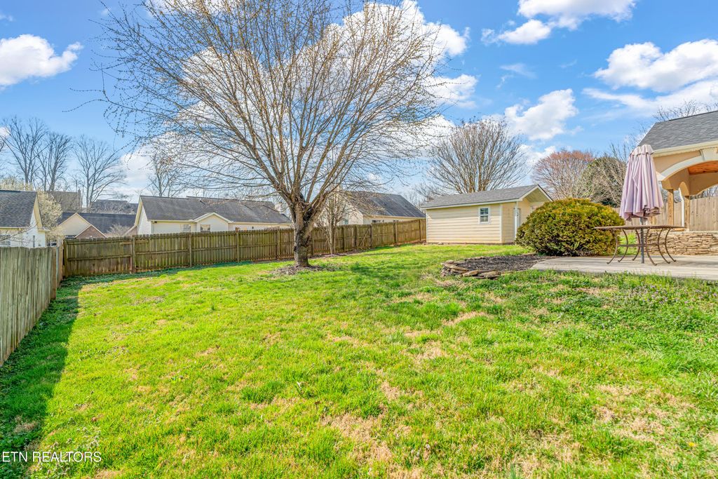 Photo of 522 Bushwood Drive, Knoxville, TN 37918 (MLS # 1335233)