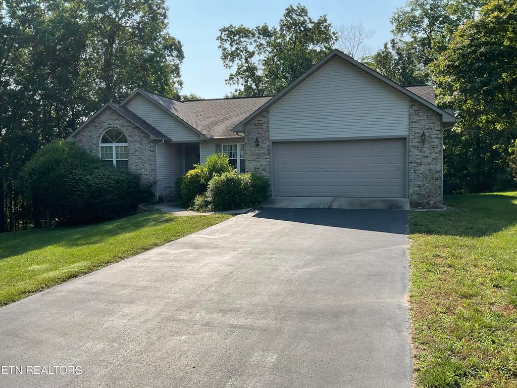 Photo of 186 Daybreak Lane, Crossville, TN 38571 (MLS # 1304396)