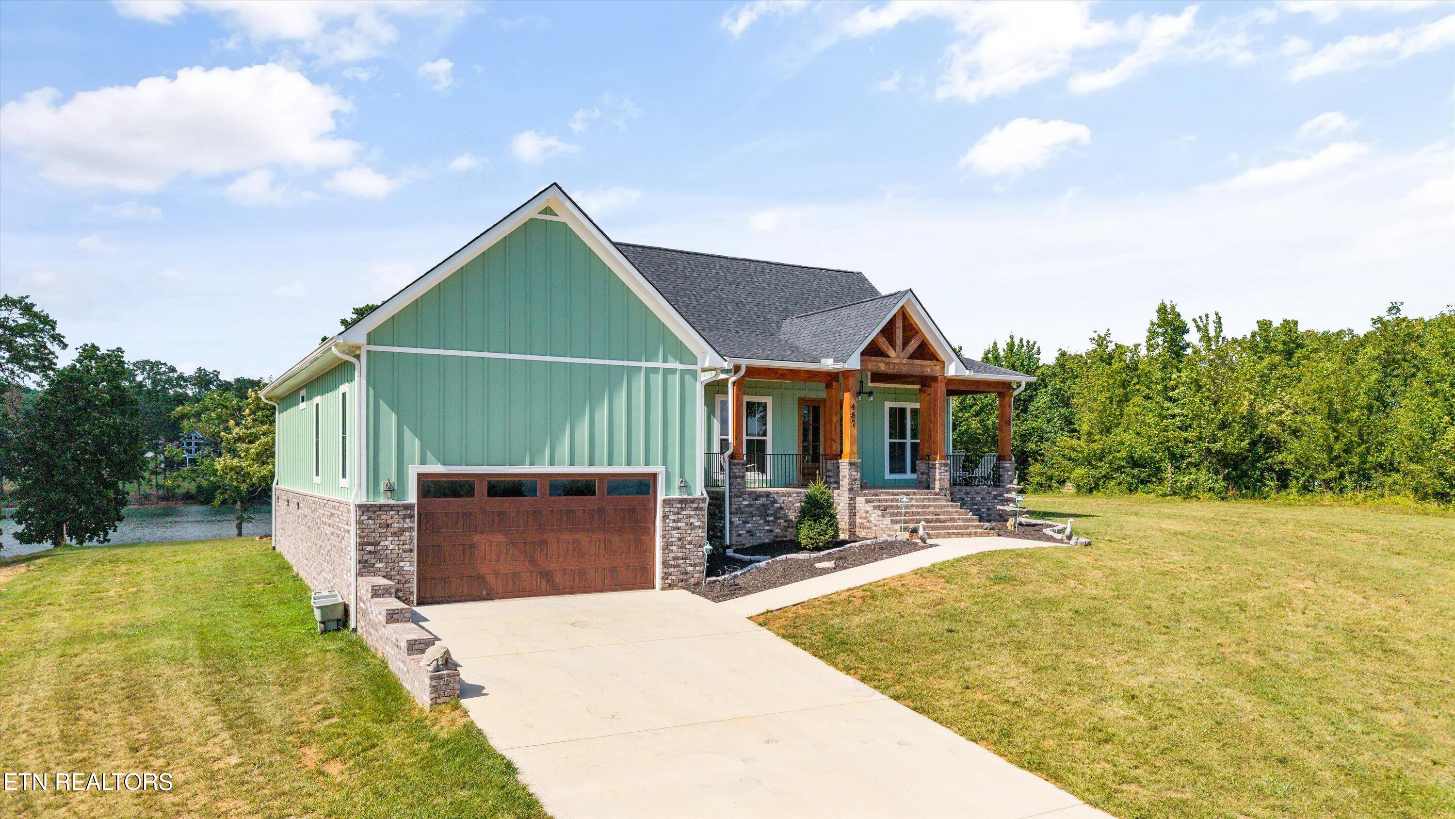 487 Peninsula Pointe