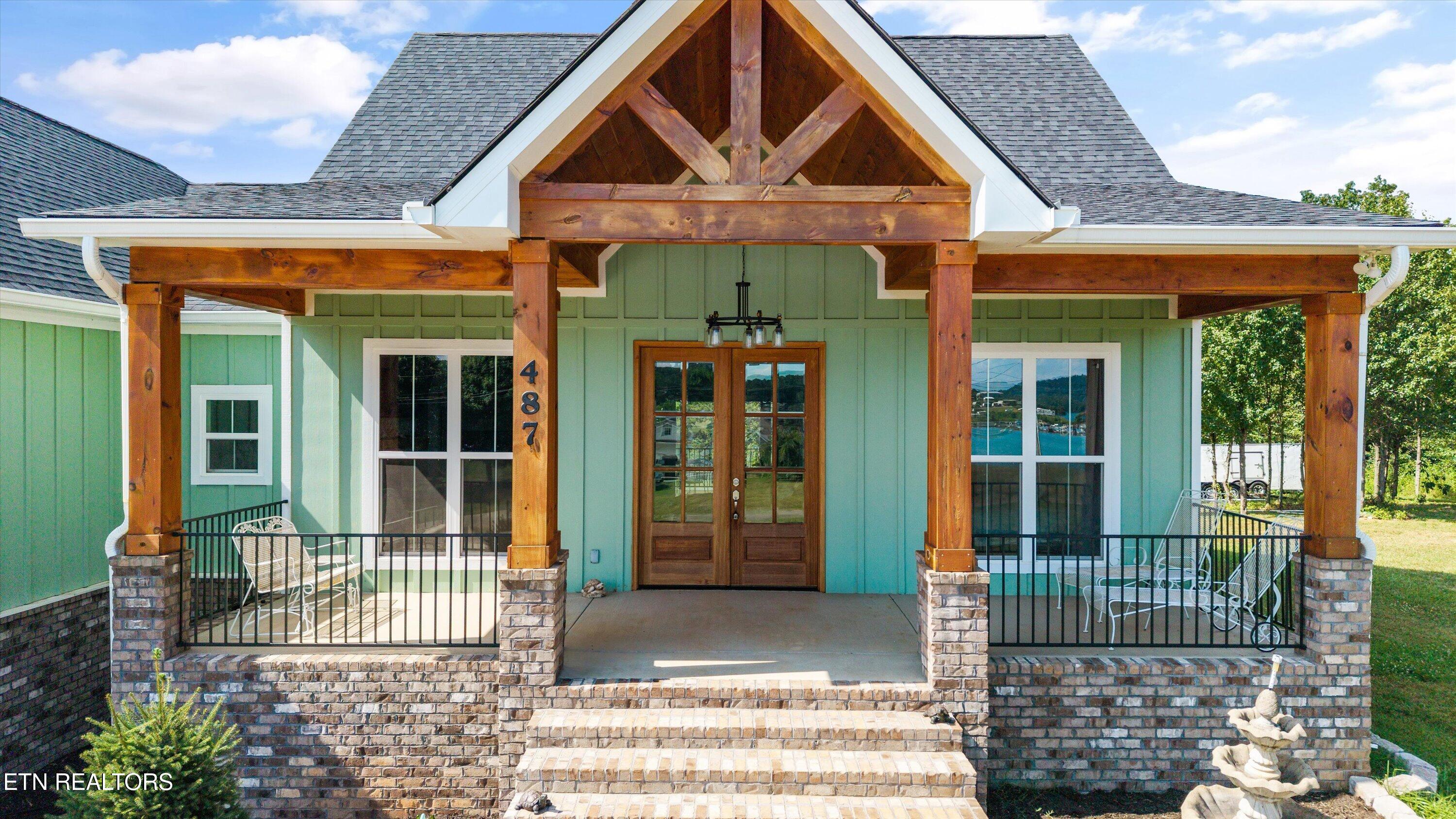 487 Peninsula Pointe