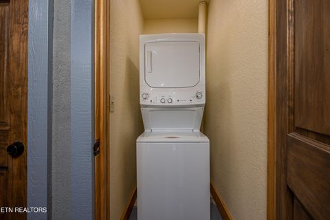 Tiny photo for 1019 Potters Way, Gatlinburg, TN 37738 (MLS # 1327714)