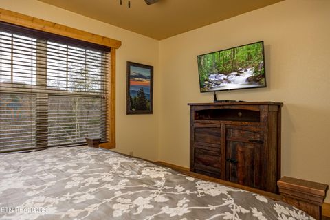 Tiny photo for 1019 Potters Way, Gatlinburg, TN 37738 (MLS # 1327714)