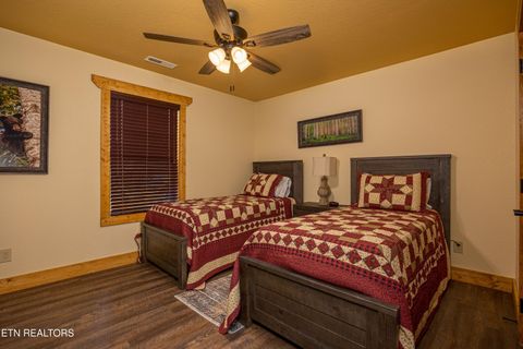 Tiny photo for 1019 Potters Way, Gatlinburg, TN 37738 (MLS # 1327714)