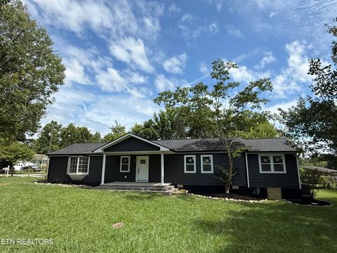 Photo of 921 Vivian Ave, Rocky Top, TN 37769 (MLS # 1311064)