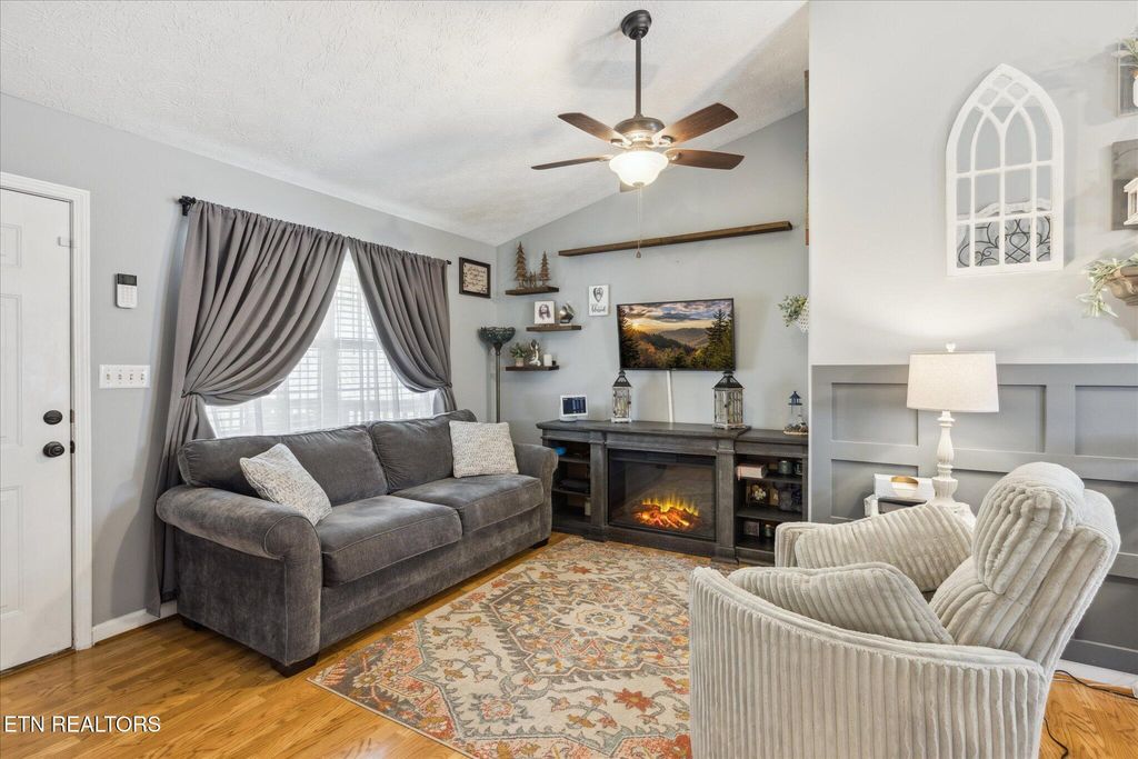 Photo of 228 Summerset Way, Maynardville, TN 37807 (MLS # 1294237)