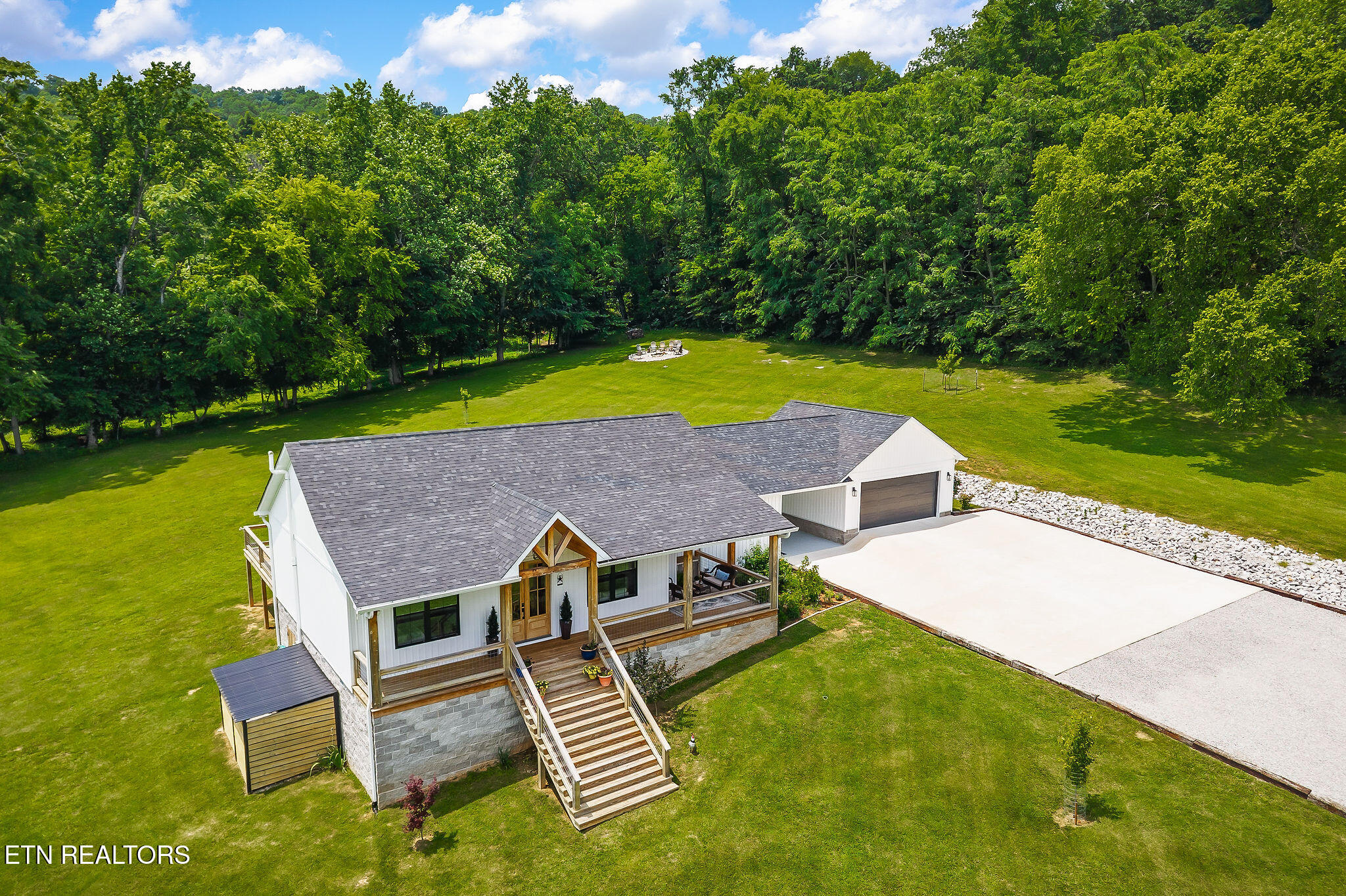 17124 Old Kentucky Rd