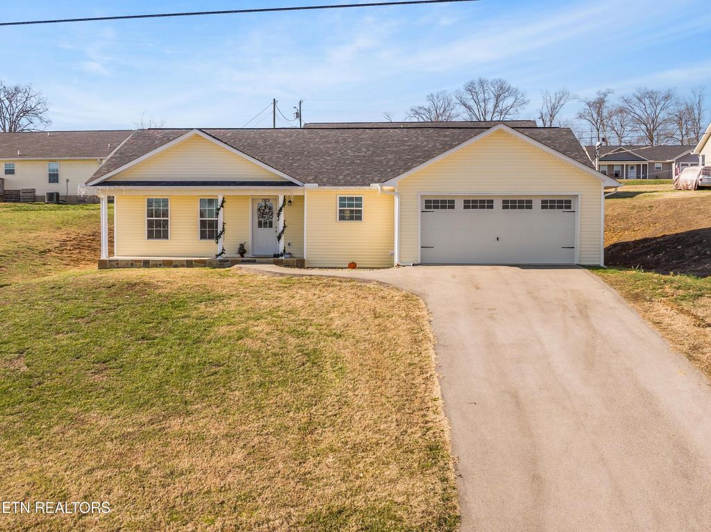 Photo of 2026 Jonathan Drive, White Pine, TN 37890 (MLS # 1248023)