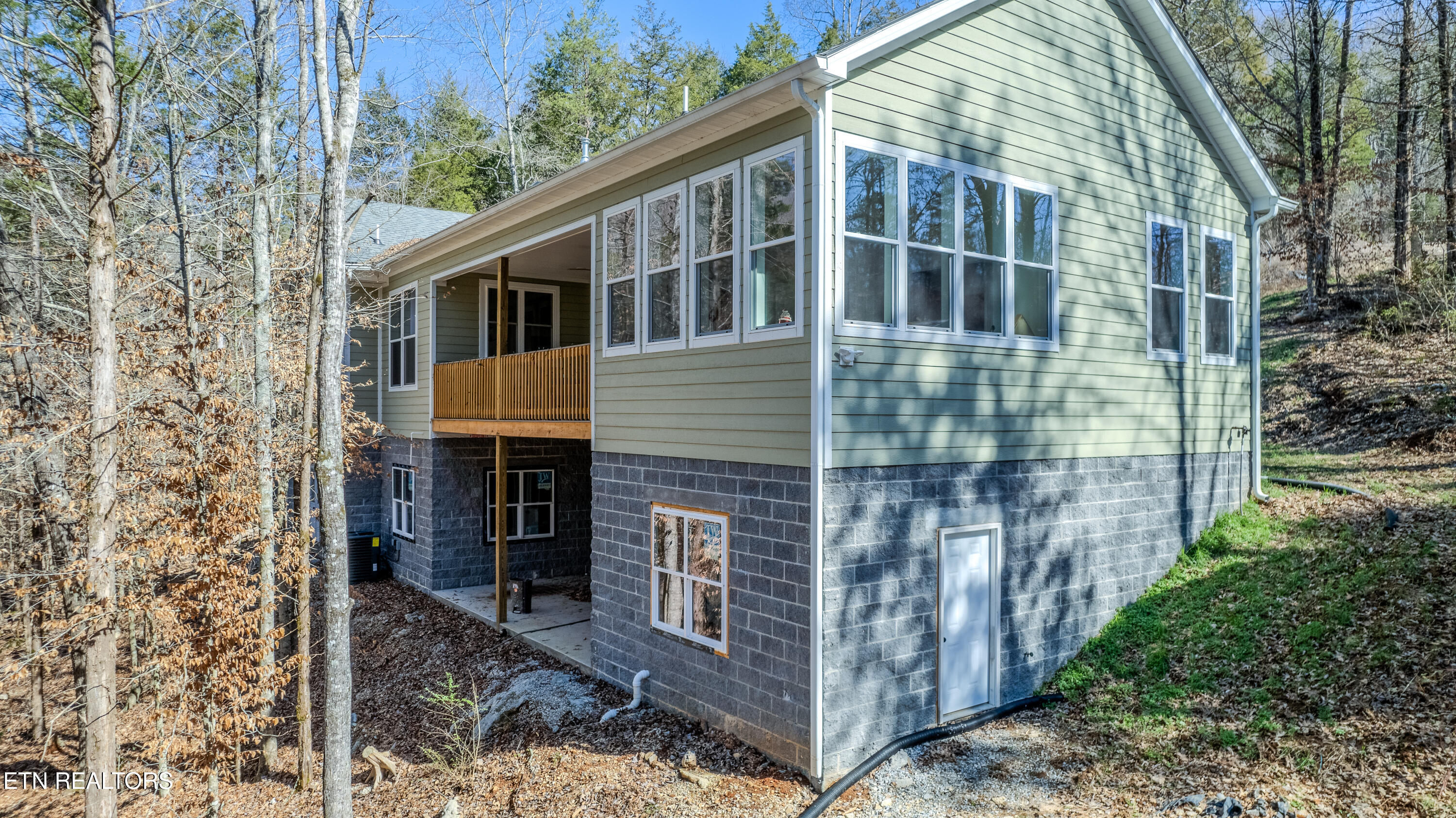 317 Highland Trace Rd