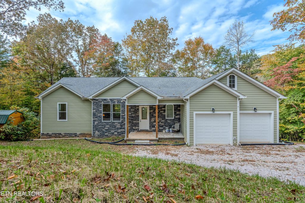 Photo of 317 Highland Trace Rd, Sharps Chapel, TN 37866 (MLS # 1292268)