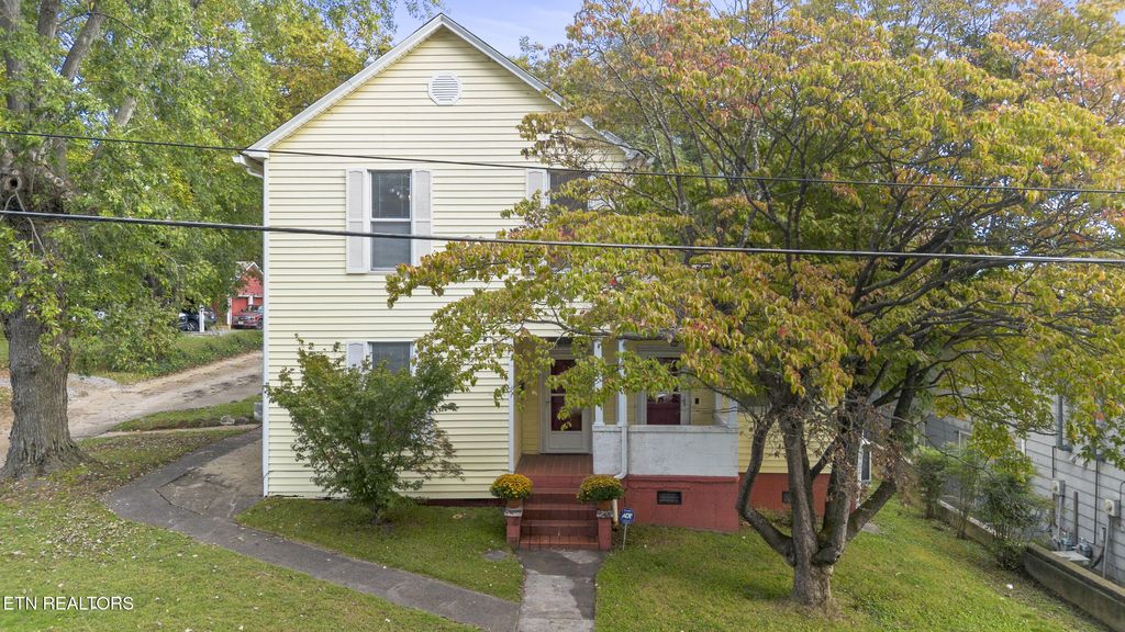 Photo of 166 Biggs Street St, Sweetwater, TN 37874 (MLS # 1317488)