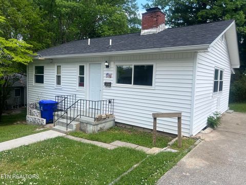 Photo of 105 Porter Rd, Oak Ridge, TN 37830 (MLS # 1338382)