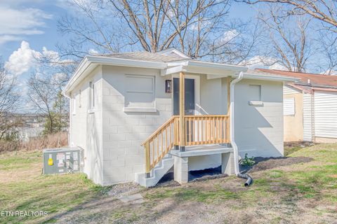 Tiny photo for 2302 Center Ave, Knoxville, TN 37915 (MLS # 1332133)
