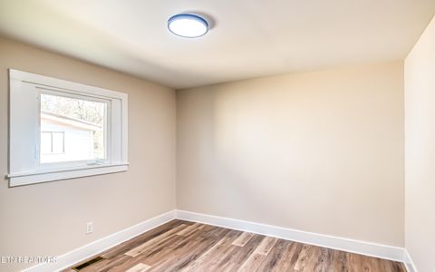 Tiny photo for 2302 Center Ave, Knoxville, TN 37915 (MLS # 1332133)