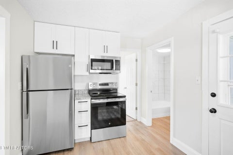 Tiny photo for 1433 Dogwood St, Morristown, TN 37814 (MLS # 1355762)