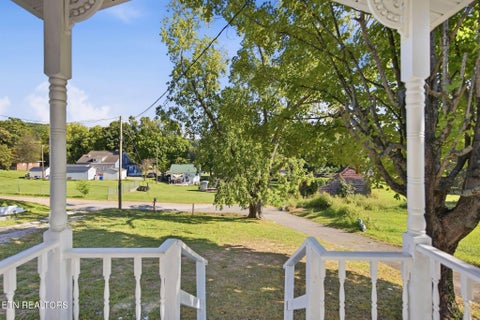 Tiny photo for 1433 Dogwood St, Morristown, TN 37814 (MLS # 1355762)
