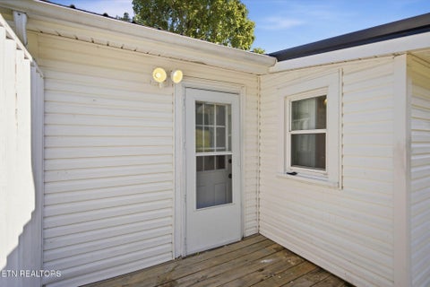 Tiny photo for 1433 Dogwood St, Morristown, TN 37814 (MLS # 1355762)