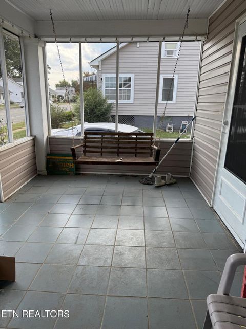 Tiny photo for 304 W Lincoln Rd, Alcoa, TN 37701 (MLS # 1317824)
