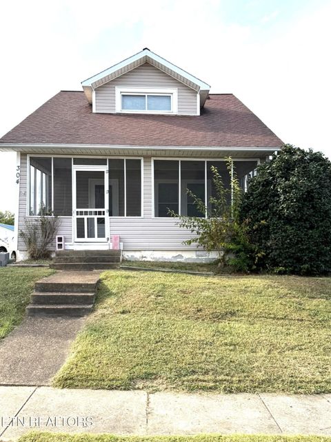 Photo of 304 W Lincoln Rd, Alcoa, TN 37701 (MLS # 1317824)