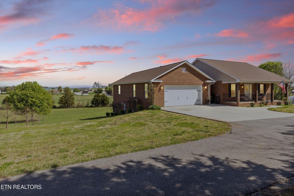 Photo of 1028 Disco Loop Rd, Friendsville, TN 37737 (MLS # 1295754)